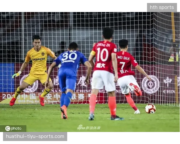 杨明洋：中超“百战英雄”传奇——从“小将”到“百场王者”的不凡之路